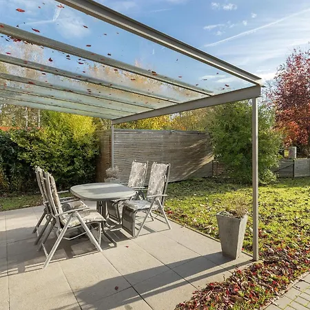 Haus Hanseatenweg 7 *