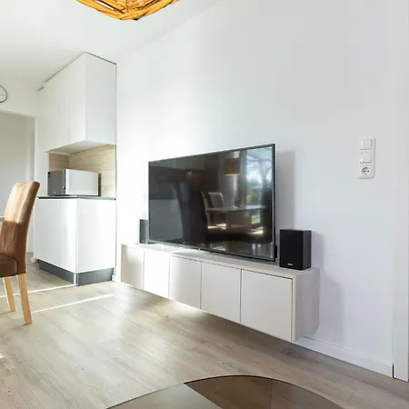 Haus Hanseatenweg 7 * Lenste